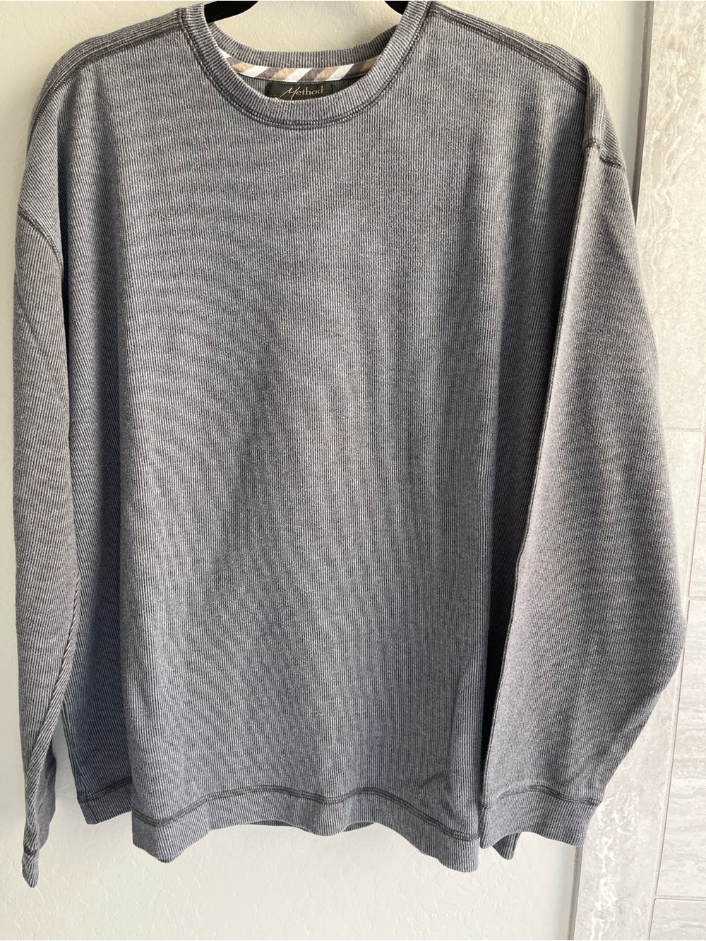 Method Men’s Crewneck Gray Long Sleeve Shirt, XL